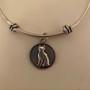 Bella Ryan Bracelet with Cat Charm 🐈